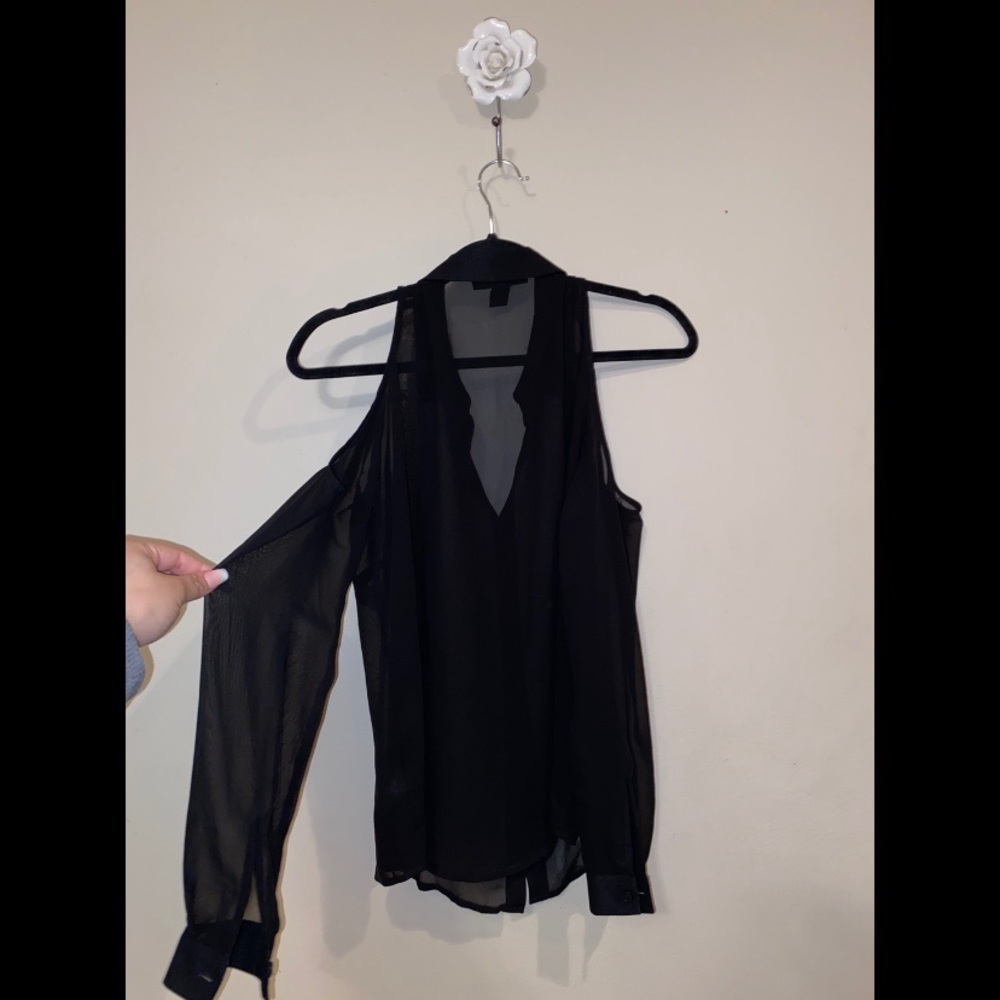 Forever21 Black Blouse open shoulders
